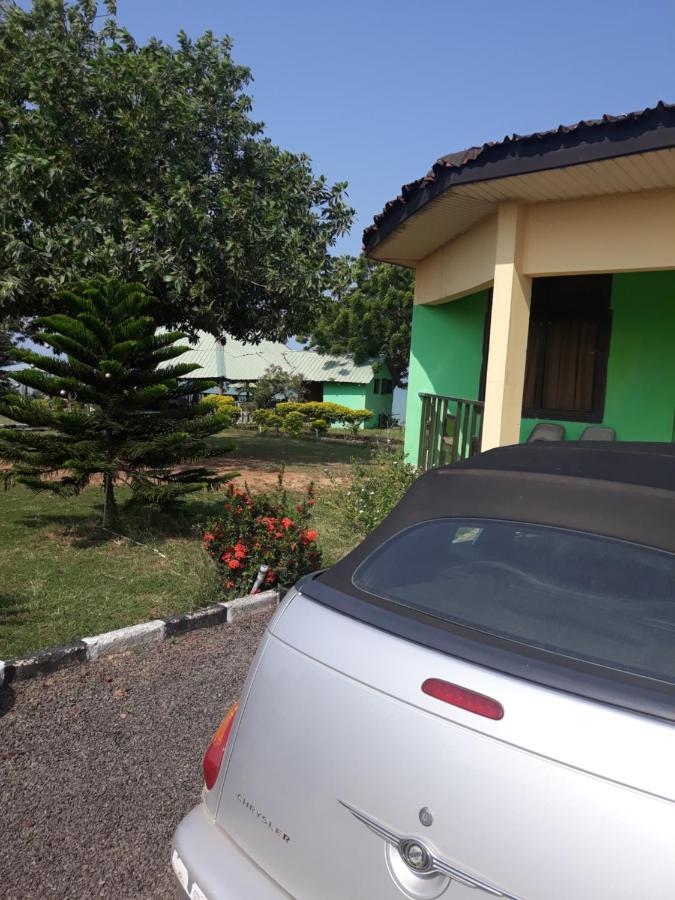 Abuesi Beach Resort Sekondi-Takoradi 外观 照片