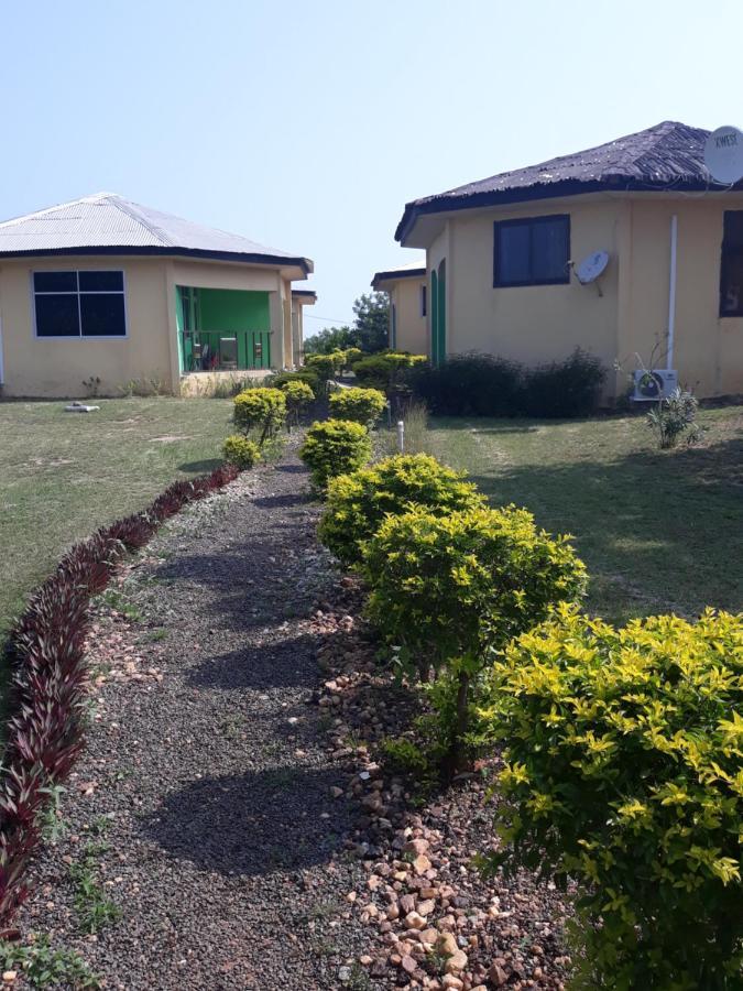 Abuesi Beach Resort Sekondi-Takoradi 外观 照片
